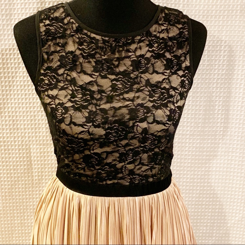 Rewind black & gold dress size medium GUC - Picture 2 of 7